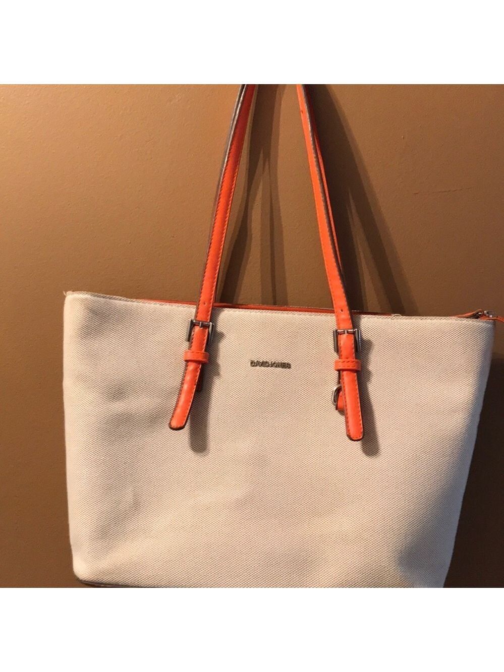 David Jones tote